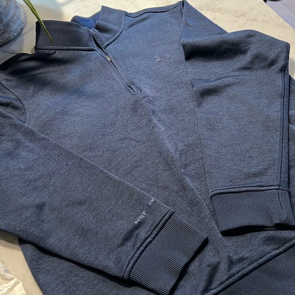 Under Armour Storm pull over sweater